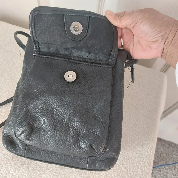 Fossil Black Peebled Genuine Leather Crossbody Bag - Picture 6 of 15